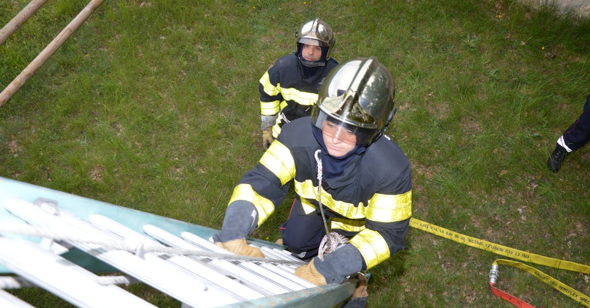 QQ炫舞：详情下载教程APP签到赚钱