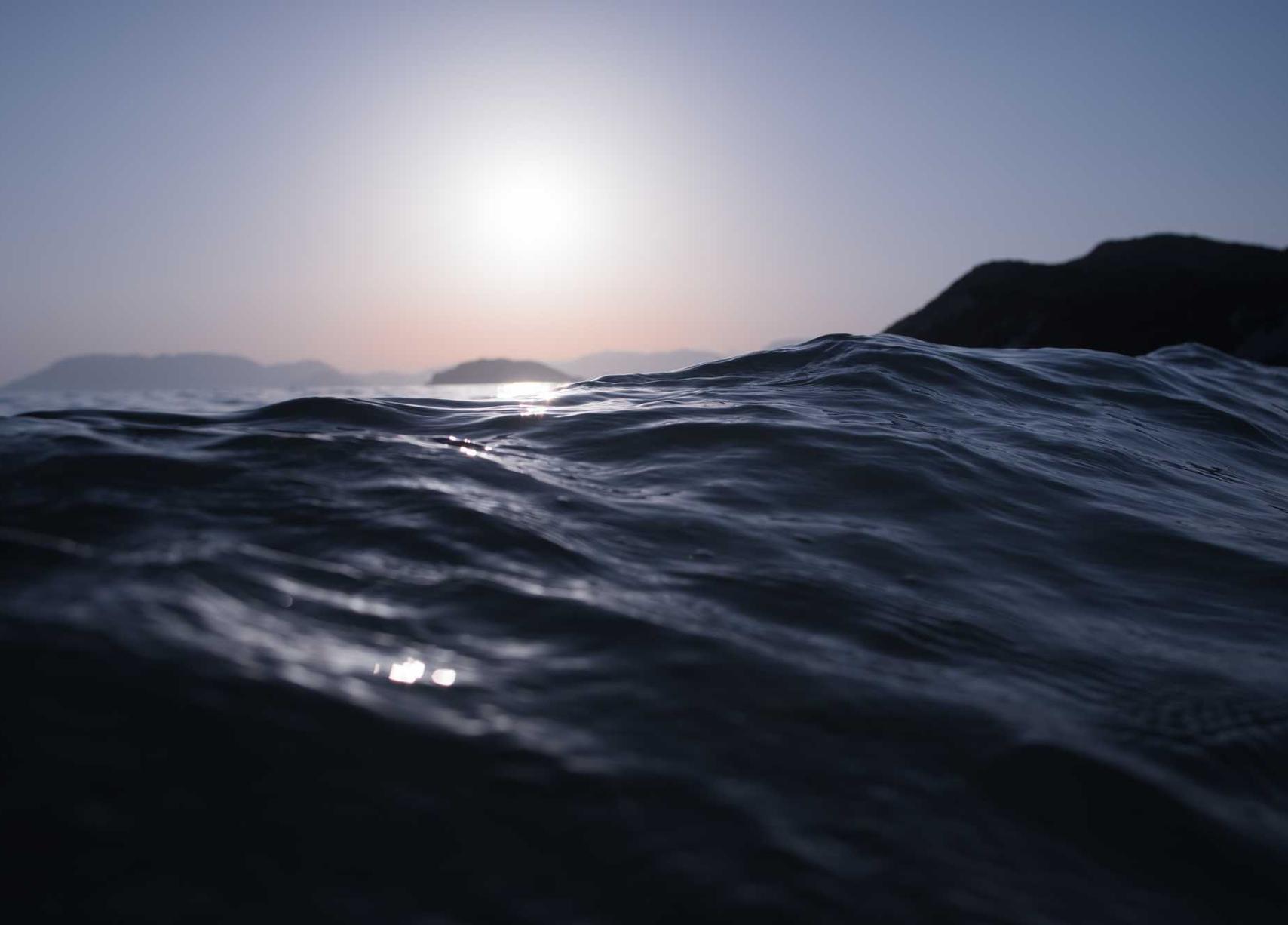 方盒中免黄大卫杜夫国际版：女王2 手游账号注册