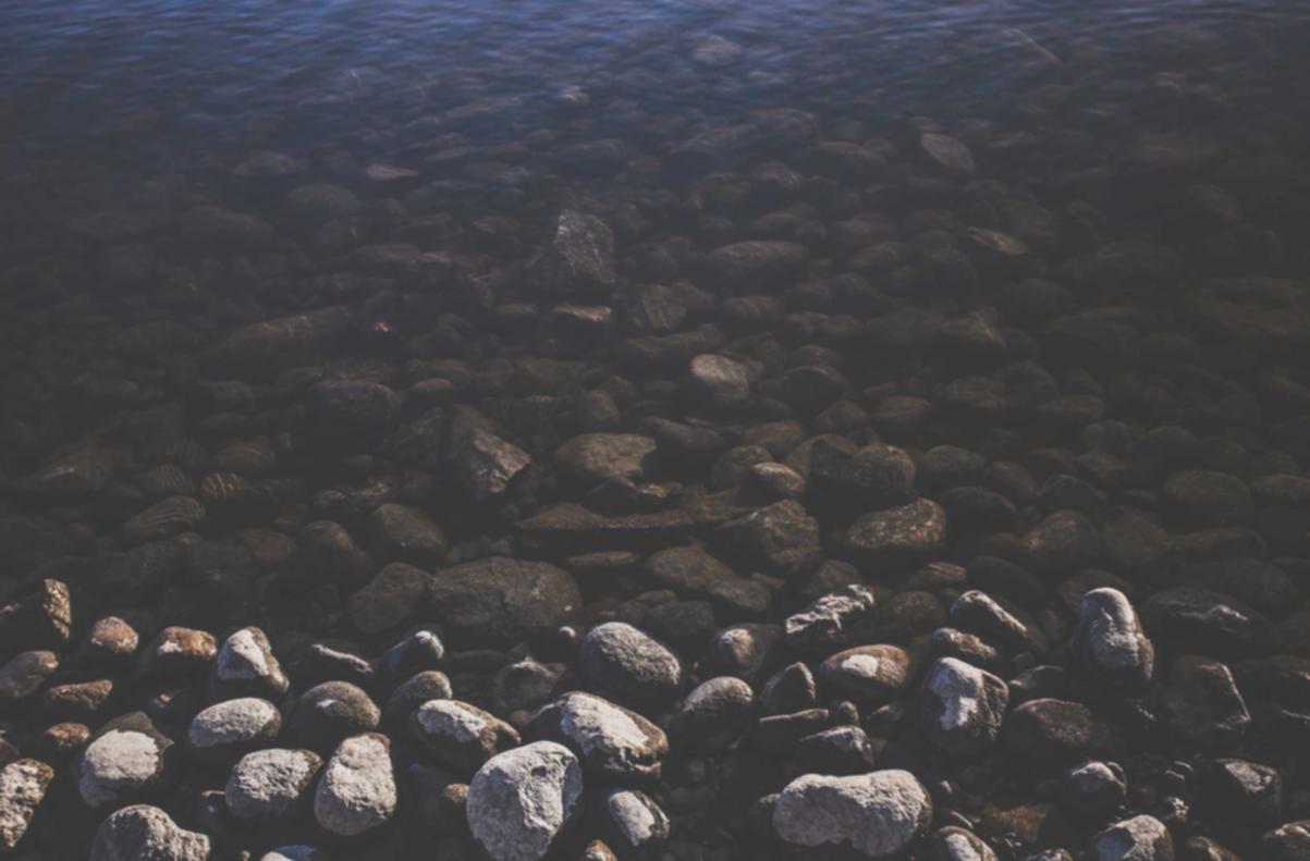 各类app实名实名账号：购买安卓手机哪个平台好